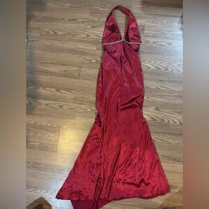 Chic Backless Red Evening Gown